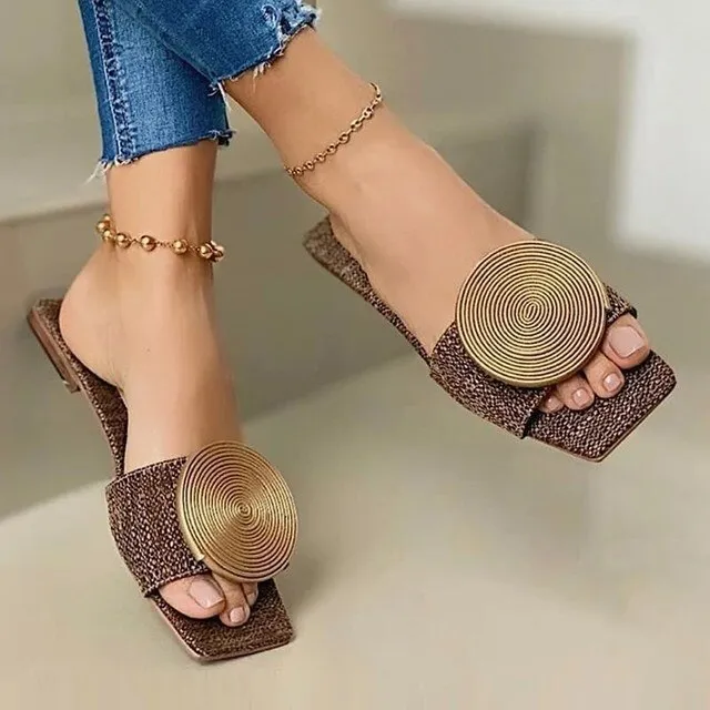 2025 New Summer Round Woman Buckle Sandals Solid Flats Sandals Women Beach Casual Slippers Fashion Ladies Plus Size