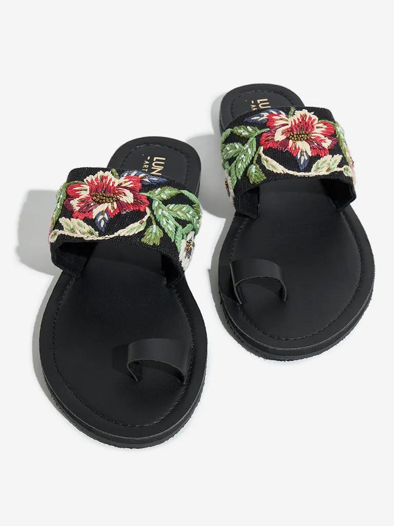 LUNA BLU Black Floral Embellished Toe Ring Sandals
