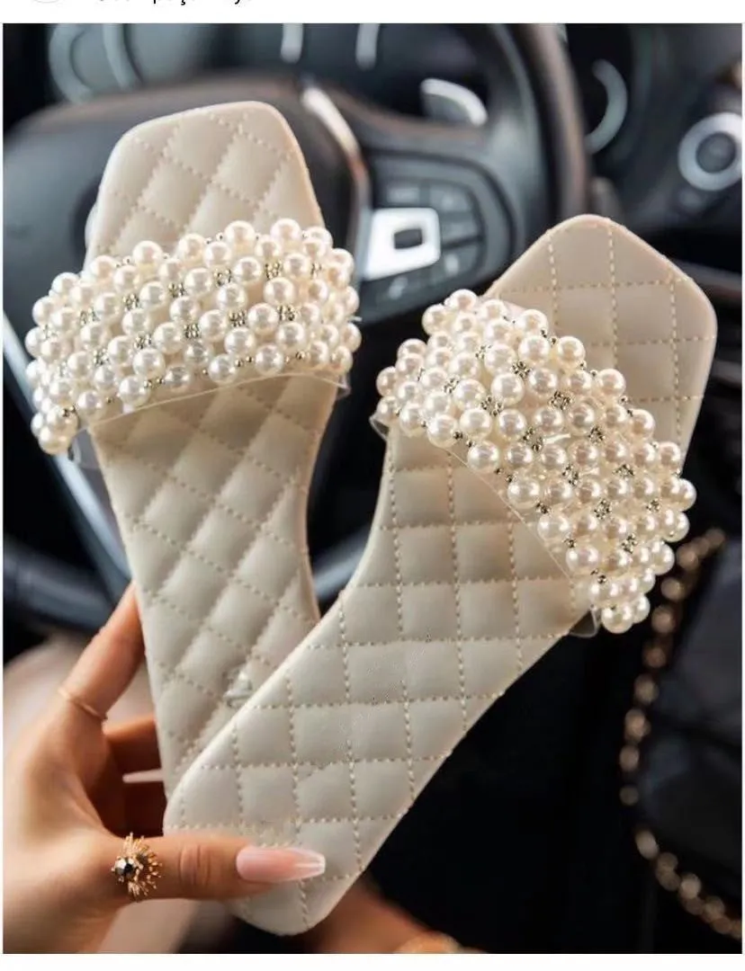 Pearl Beach Slippers
