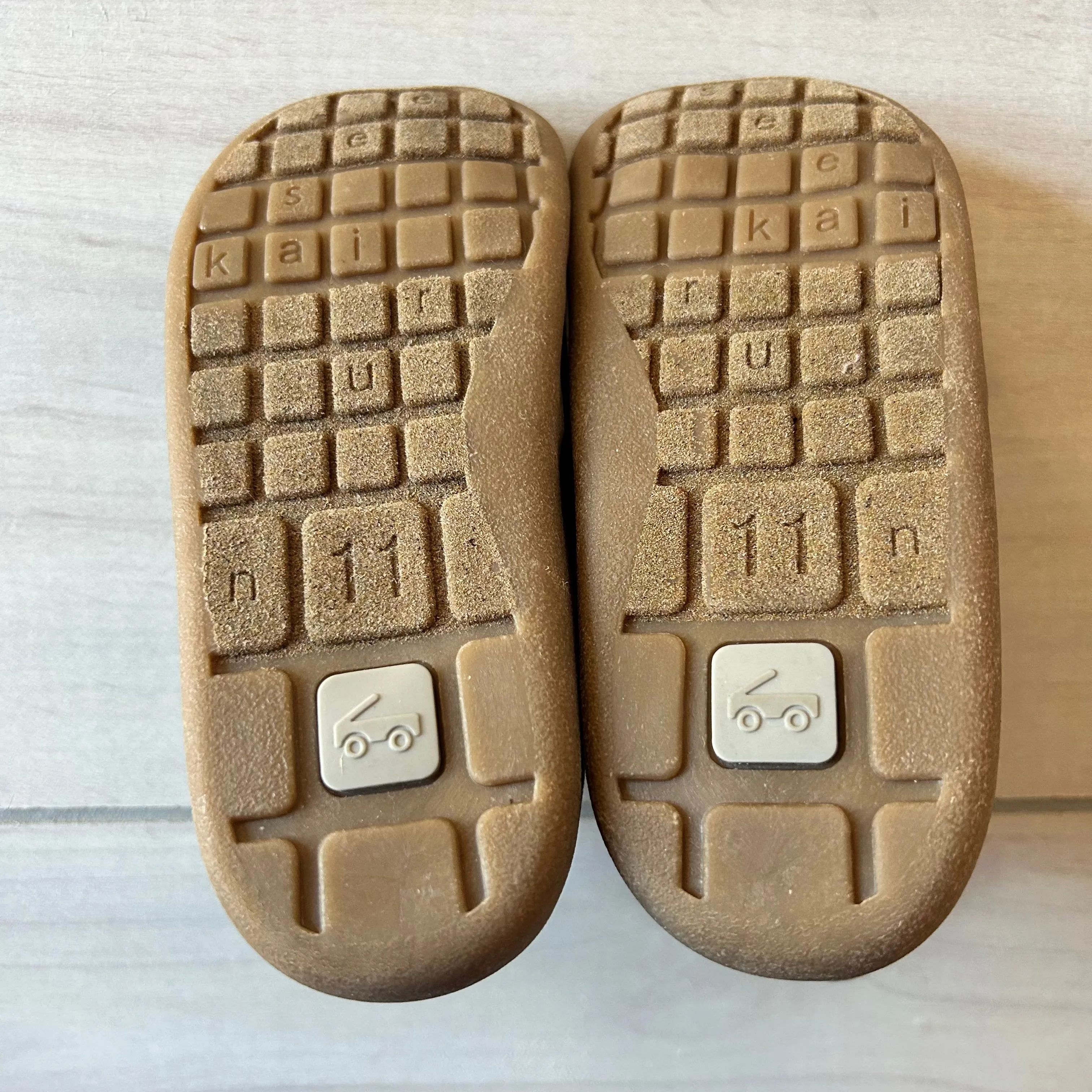See Kai Run Gray & Pink Velcro Waterproof Boots