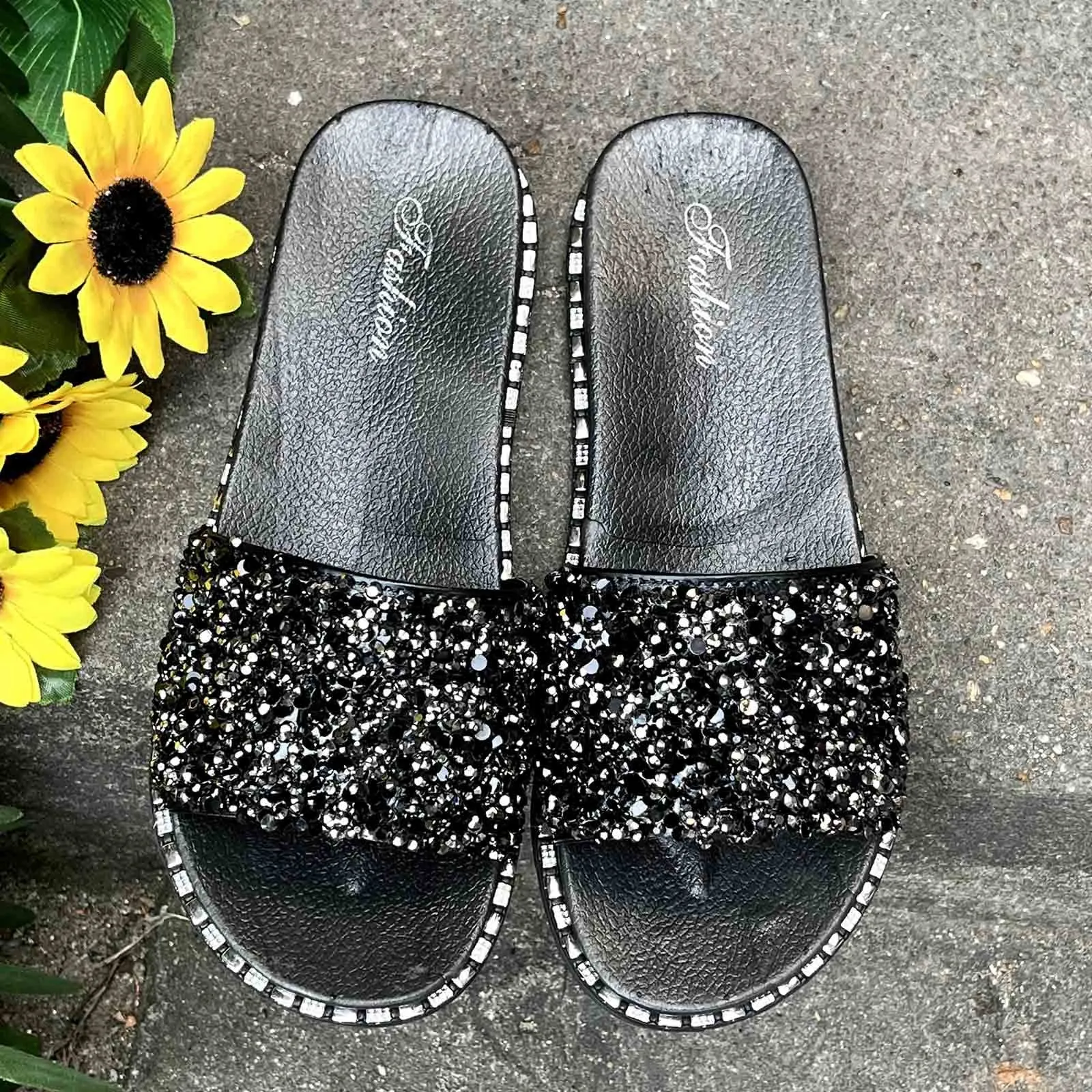 Women Slippers Ladies Fashion Sequins Flats Slippers Sandals For Outside Women Summer Beach Shoes Roman Sandals zapatos mujer